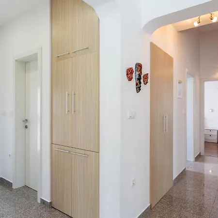 Holiday home 3 Bedroom Awesome Home In Fazana Fazana