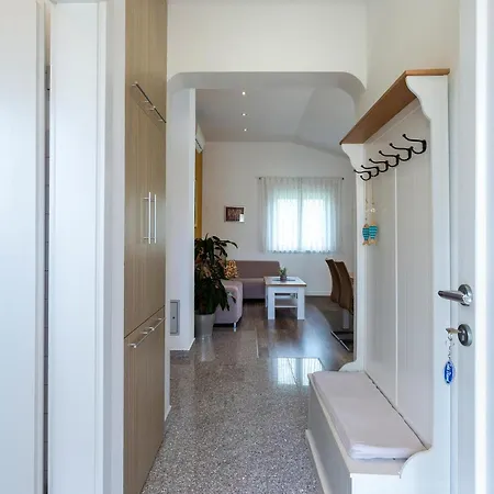 3 Bedroom Awesome Home In Fazana Fazana