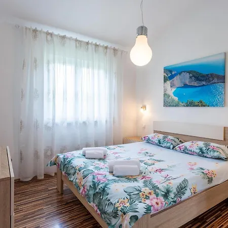 3 Bedroom Awesome Home In Fazana * Fazana