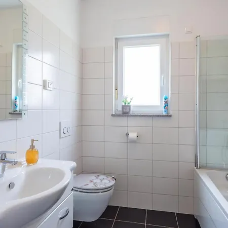 Holiday home 3 Bedroom Awesome Home In Fazana