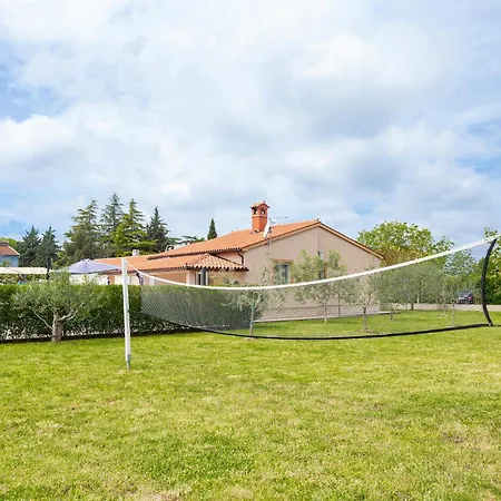 Holiday home 3 Bedroom Awesome Home In Fazana Fazana